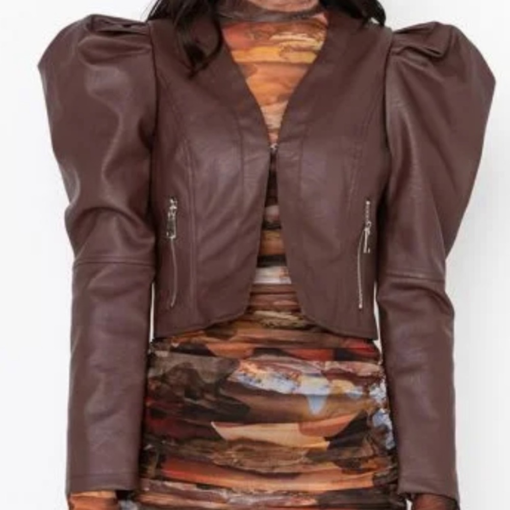 Puff Sleeve Faux Leather Blazer cropped clasp closure two side zipper pockets.